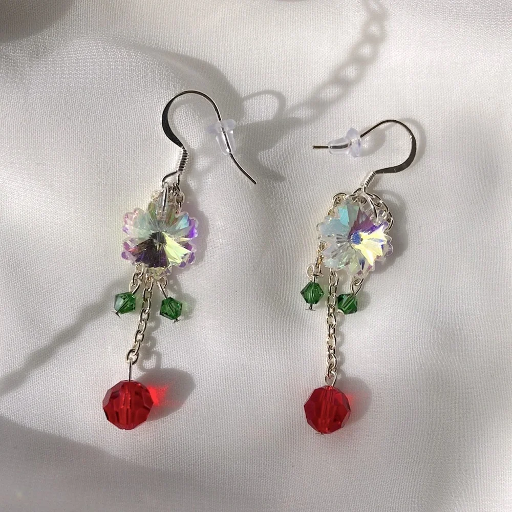Christmas Snowflake Earrings - Picture 1 of 4
